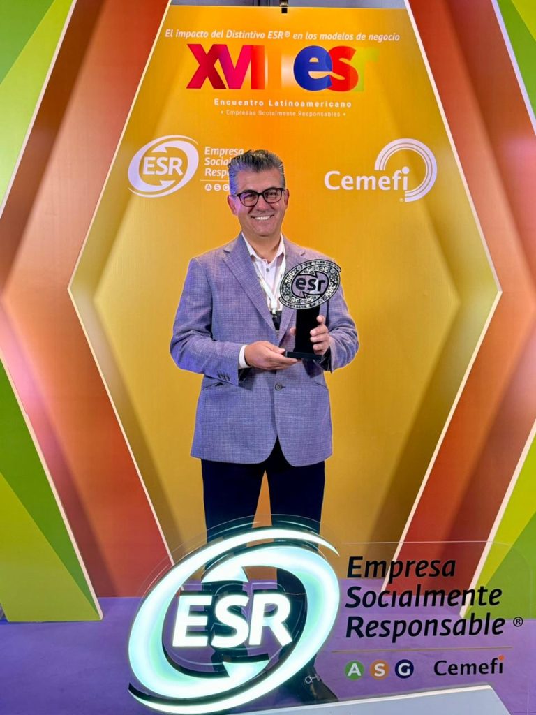 CTU Recibe el Distintivo de Empresa Socialmente Responsable: Un